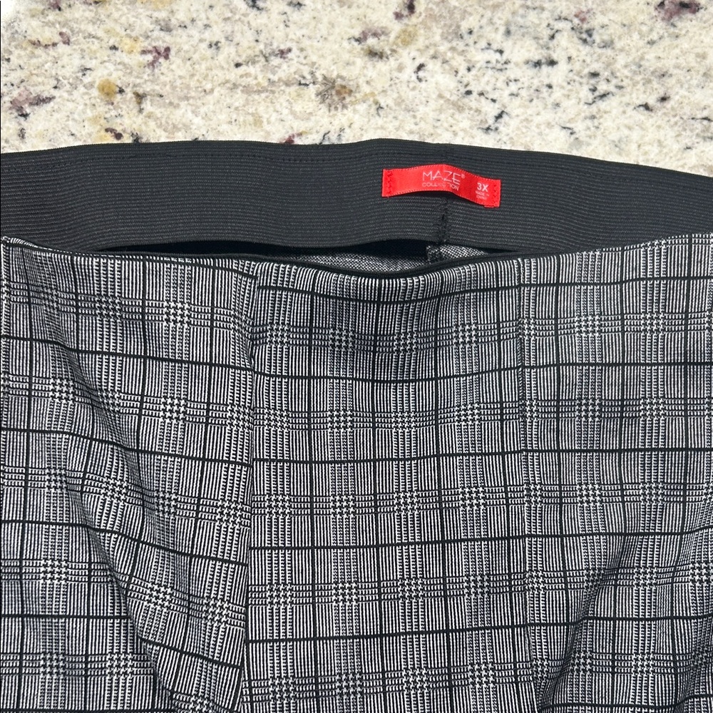 Gray Checkered Women's Trousers - Picture 5 of 5